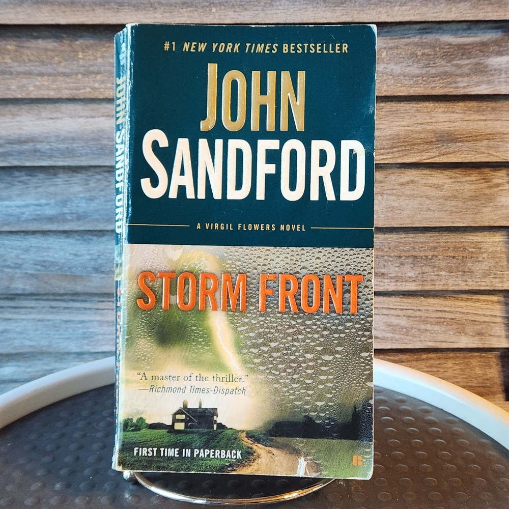 🔥 Storm Front A Virgil Flowers Novel  by John Sandford Paperback Book